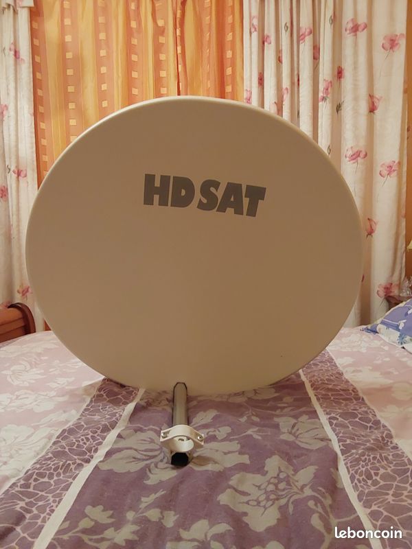 Parabole satellite 75cm en fibre composite (image 5)