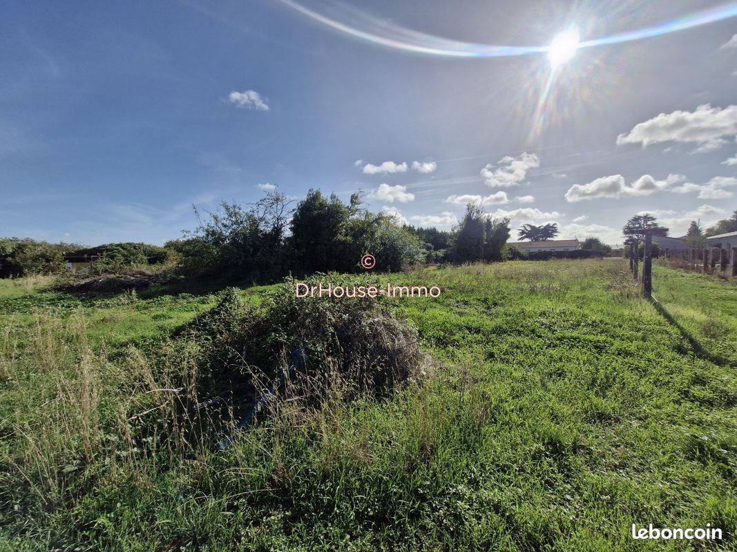 Terrain 2804 m² · à Niort · 2 804 m² · 144 000 €