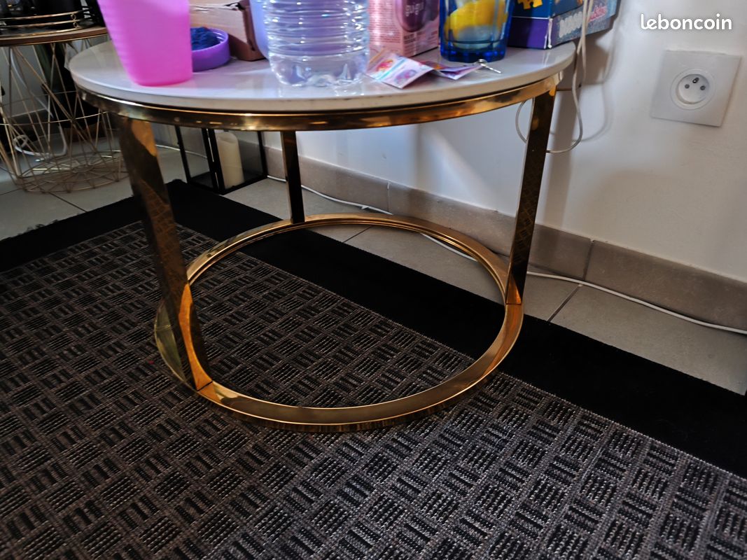 Table basse effet marbre (image 1)