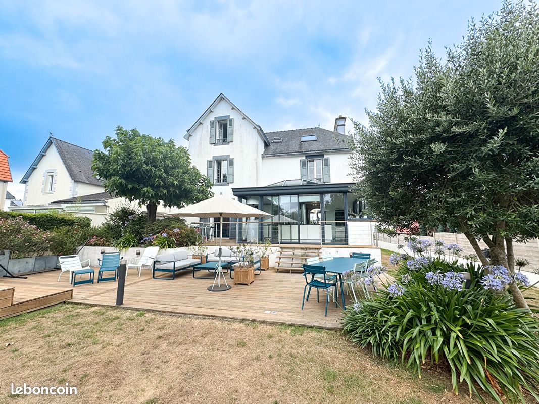 Maison 6 pièces 211 m² · à Guidel · 211 m² · 1 090 950 €