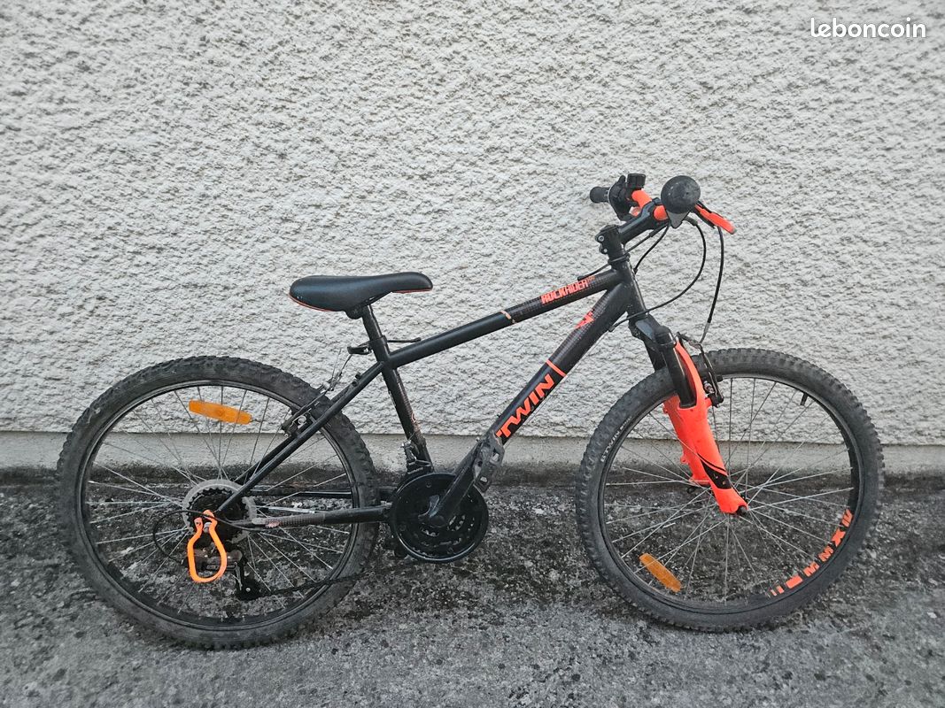 Vtt Btwin Noir Et Orange Btwin 24 Velo Decathlon 24 Pouces Noir