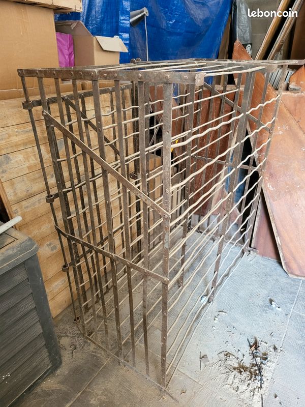 Casier à bouteilles ancien (image 9)