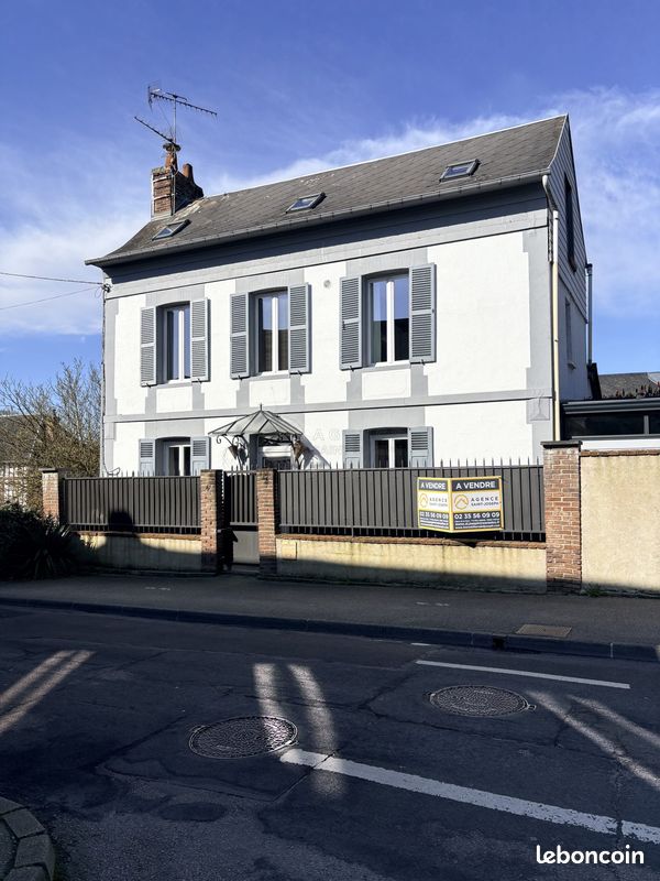 Maison 6 pièces 128 m² · à Yvetot · 128 m² · 305 000 €