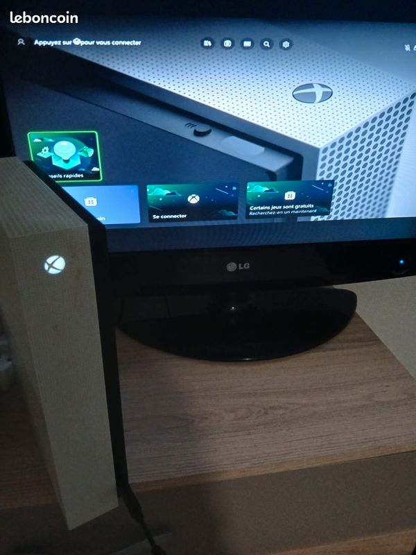 Xbox one S (image 4)