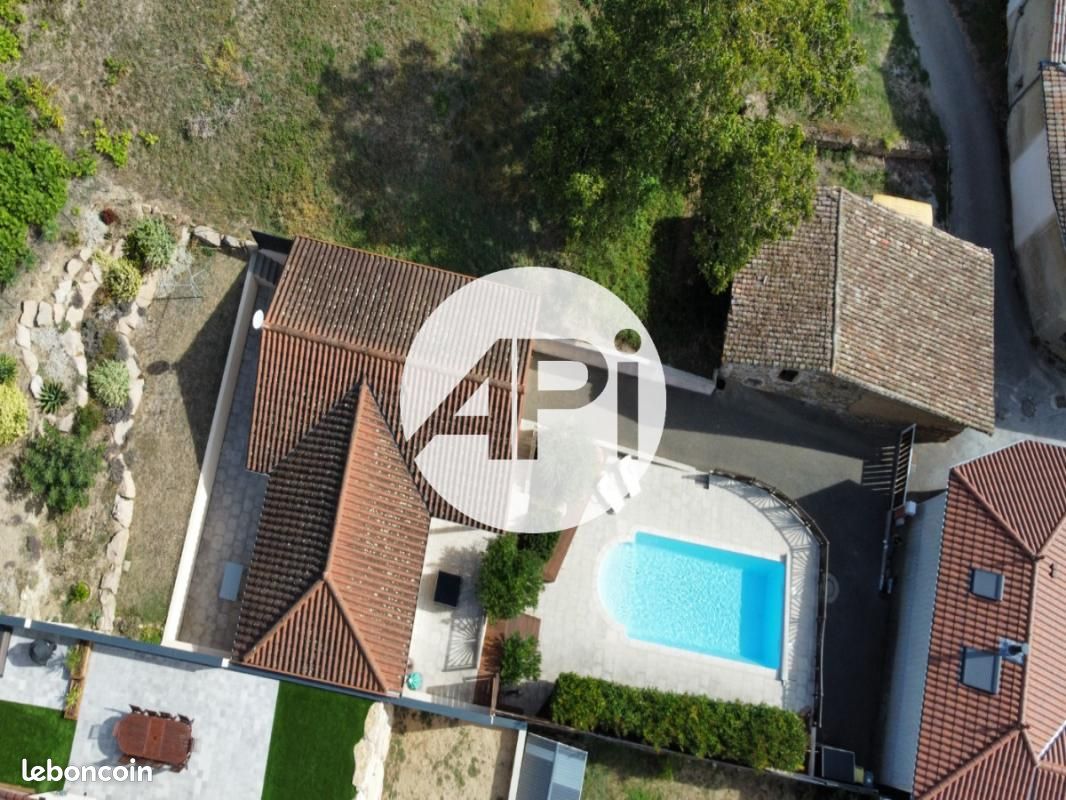 Maison 4 pièces 105 m² · à Ampuis · 105 m² · 375 000 €