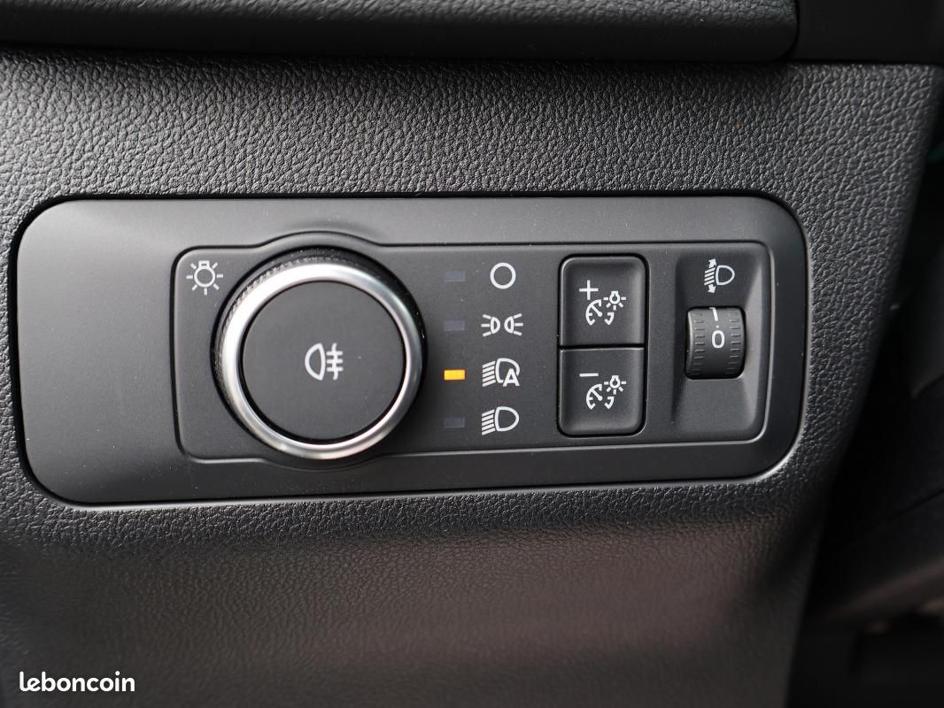 Ford Kuga 2.5 DURATEC 180 HEV ST-LINE Powershift (image 15)