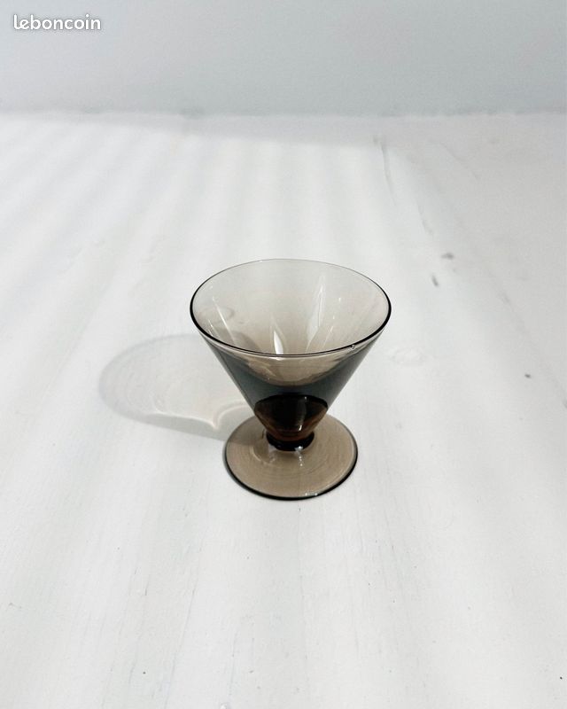 Set carafe et verres fumés vintage (image 8)