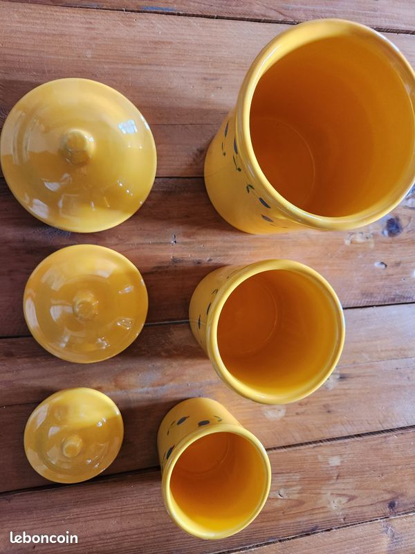 Pots (image 3)