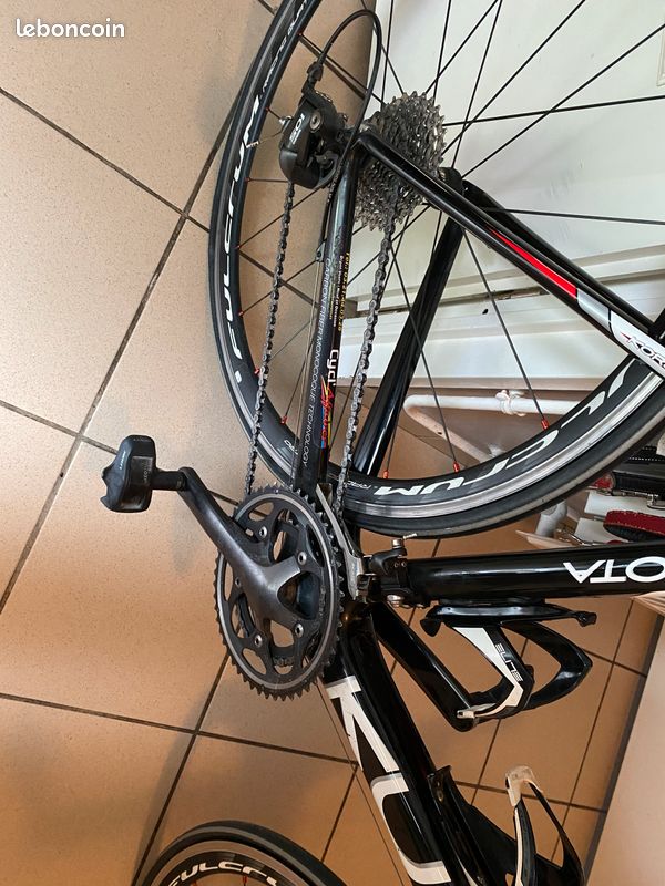 Vélo VTC (image 1)