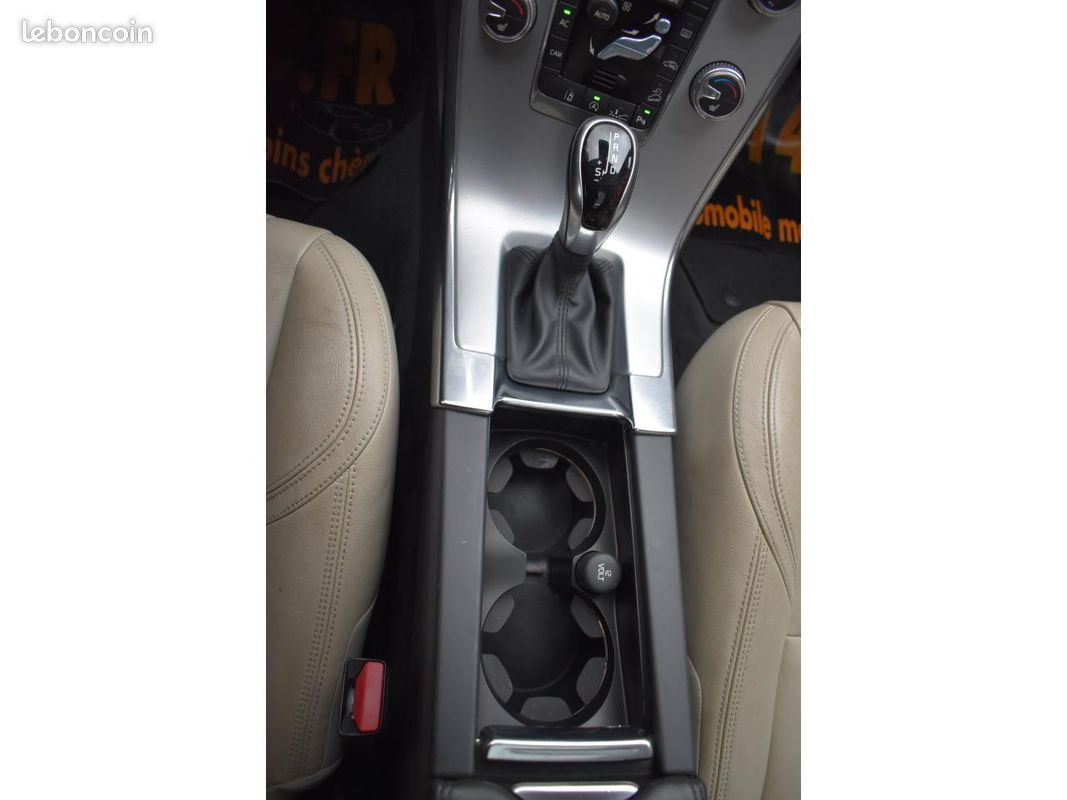 VOLVO XC60 T5 AWD 245 ch Xénium Geartronic A (image 14)