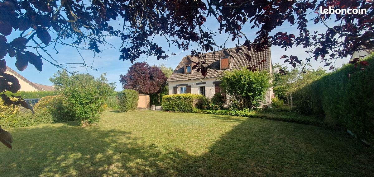 Maison 8 pièces 140 m² · à La Madeleine-de-Nonancourt · 140 m² · 225 000 €