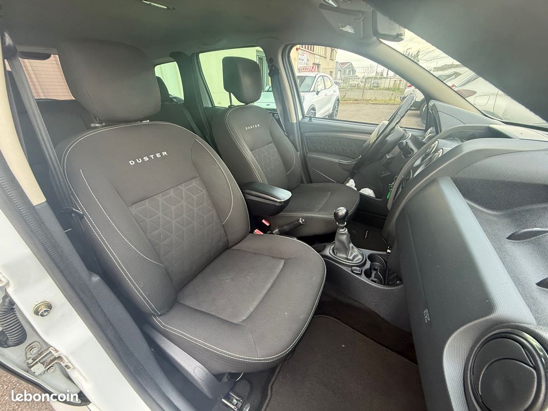 Dacia duster prestige phase 2 1.2i - 16v turbo tce 125cv 4x2 2015 (image 20)