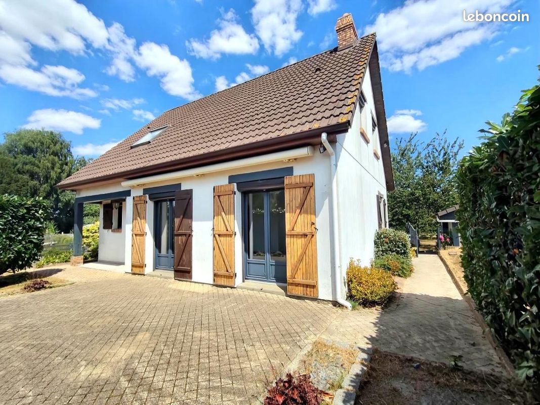 Maison 4 pièces 97 m² · à Yerville · 97 m² · 220 500 €
