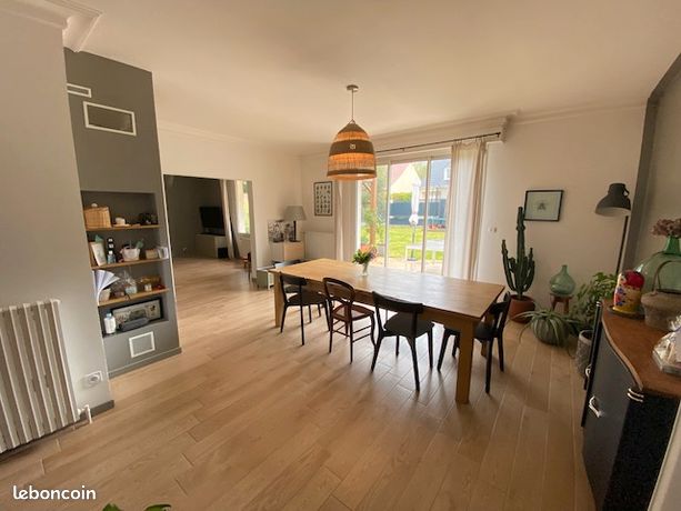 Maison 9 pièces 251 m²