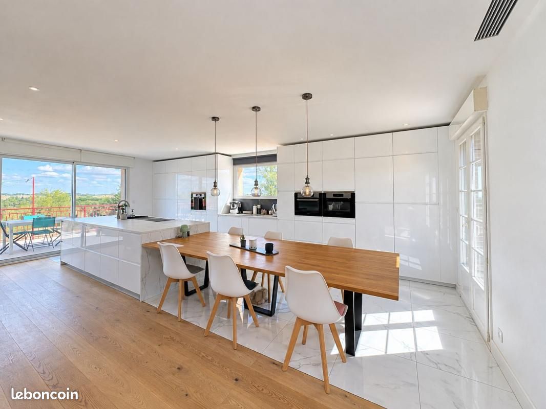 Maison 5 pièces 202 m² · à Drémil-Lafage · 202 m² · 699 000 €