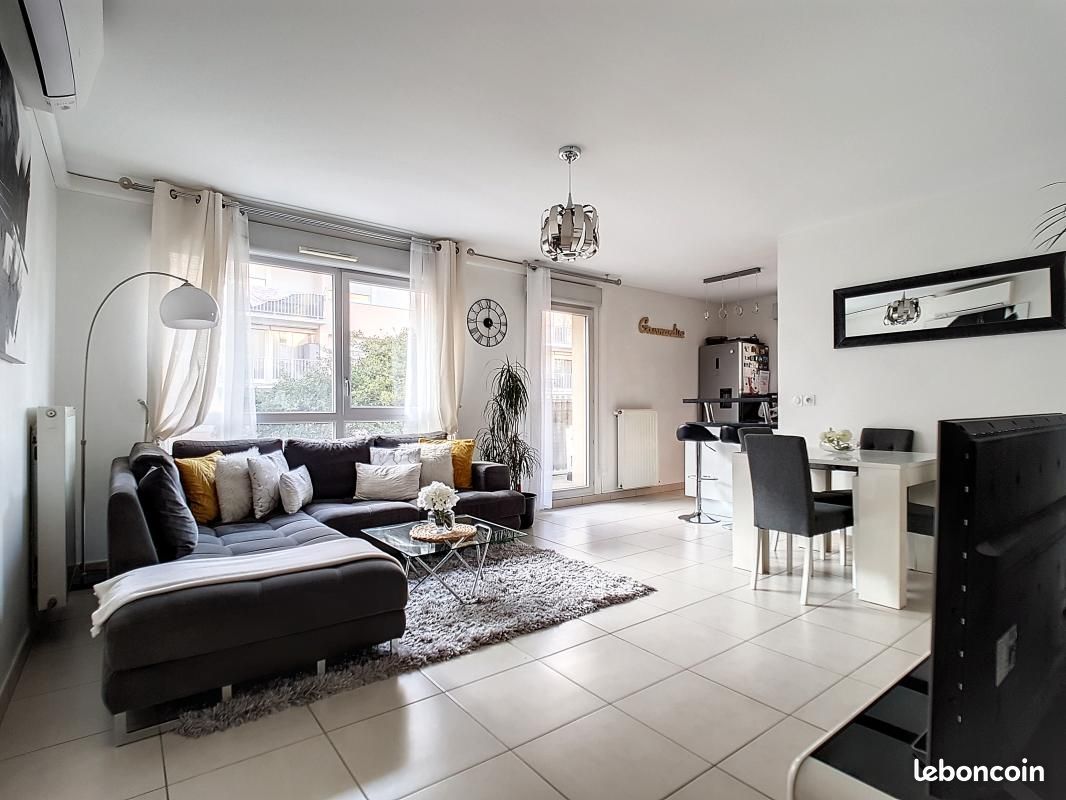 Appartement 3 pièces 61 m² · à Bron · 61 m² · 220 000 €