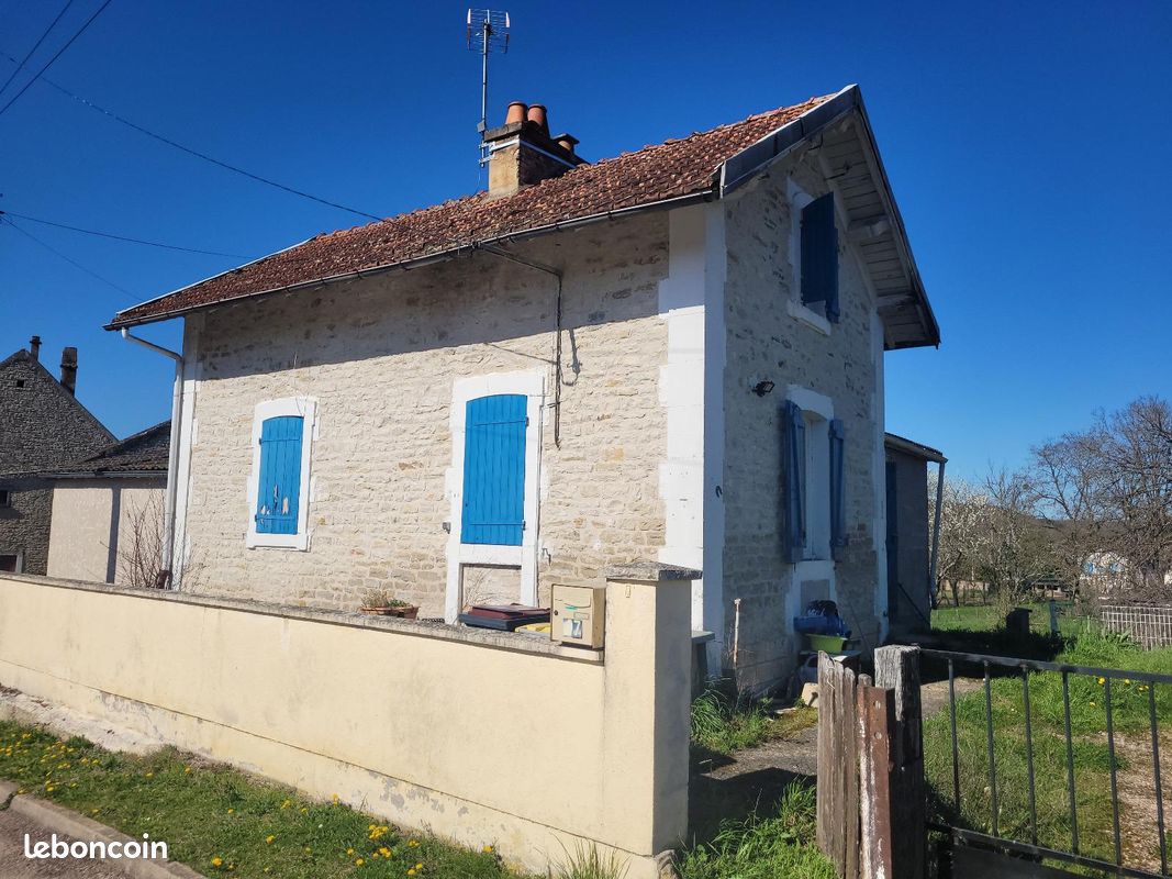 Maison 5 pièces 78 m² · à Arcy-sur-Cure · 78 m² · 64 000 €