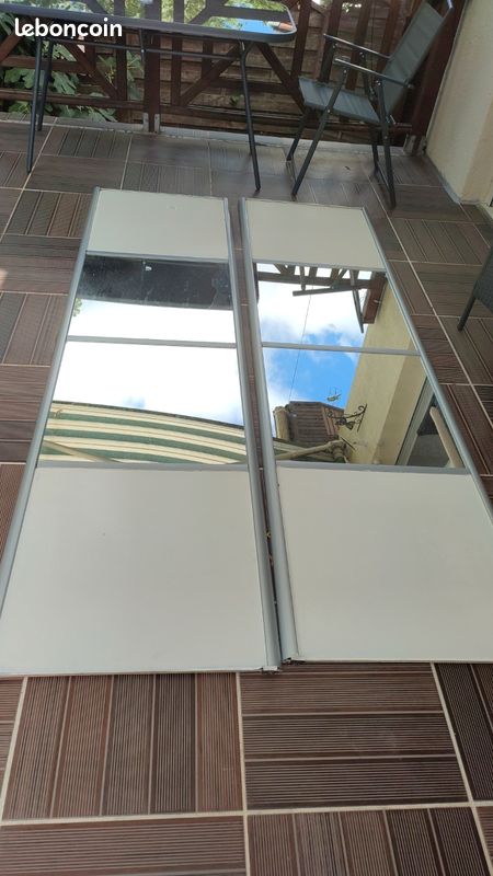 Grande Porte coulissante avec miroirs pour dressing (image 1)