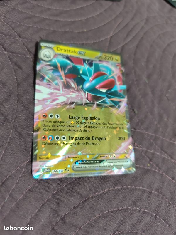 Carte pokémon brillante (image 1)