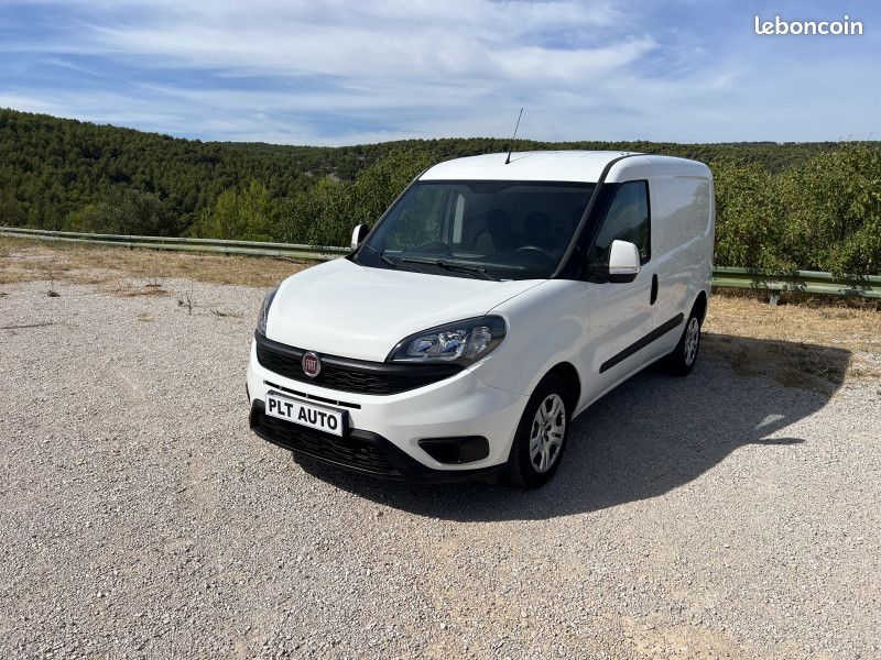 Fiat DOBLO CARGO 1.6 MULTIJET 105CH 705KG PRO LOUNGE - Utilitaires