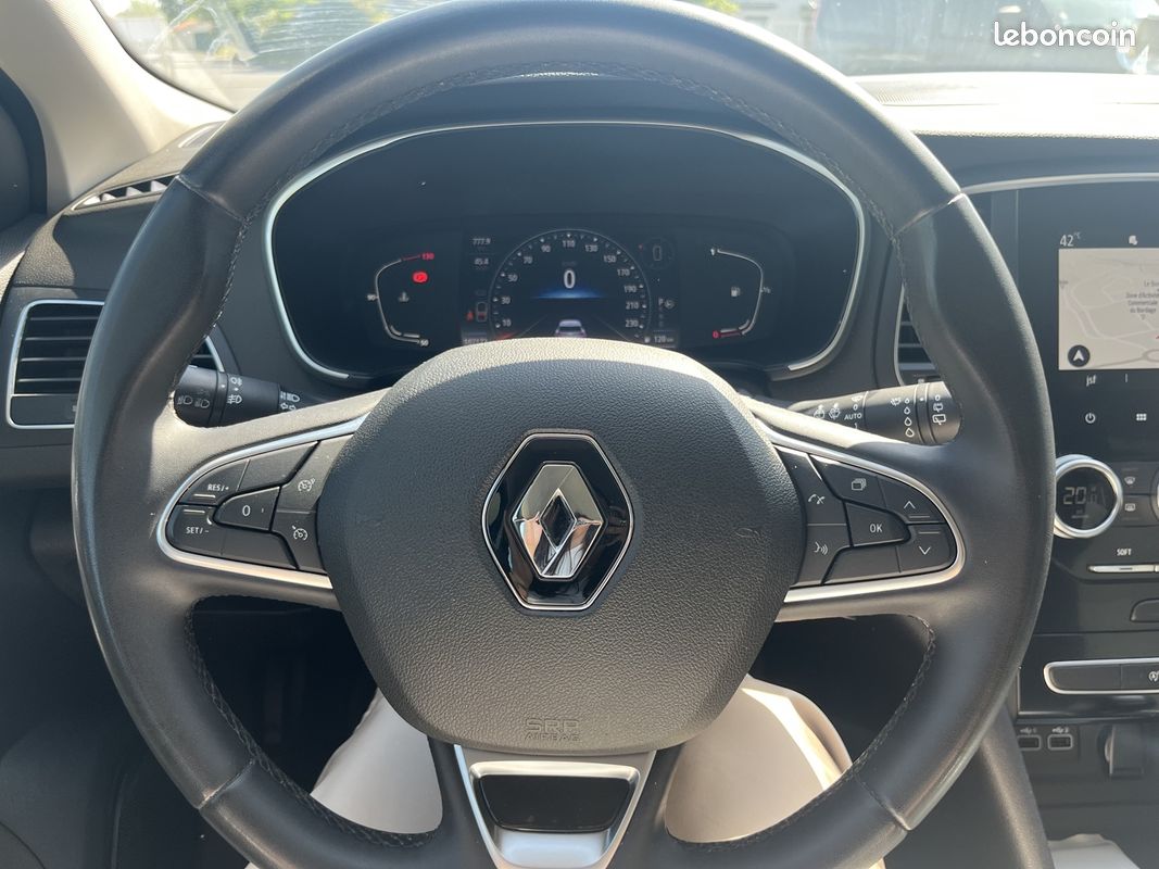 Renault MEGANE IV ESTATE 1.5 BLUE DCI 115CH EVOLUTION EDC (image 11)