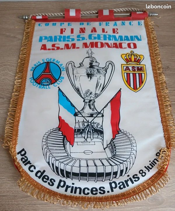 Fanion Vintage AS Monaco - Rouge Et Blanc - Supporteur De Foot