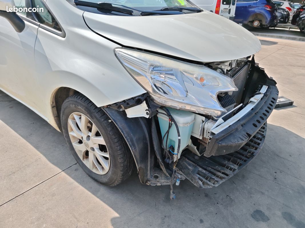 Nissan note accidentée (image 6)