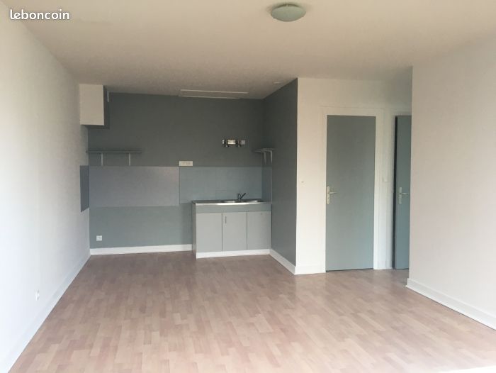 Appartement 3 pièces 51 m² · à Breuillet · 51 m² · 606 €
