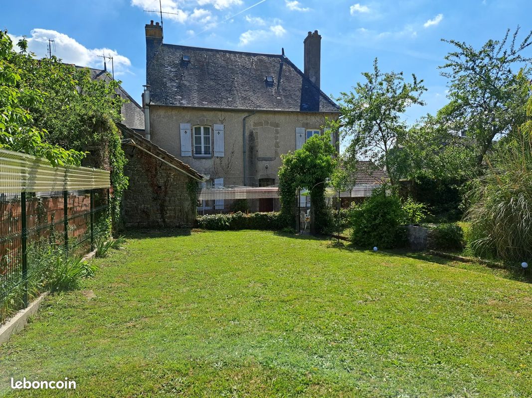 Maison 5 pièces 114 m² · à Saint-Sulpice-les-Feuilles · 114 m² · 125 350 €