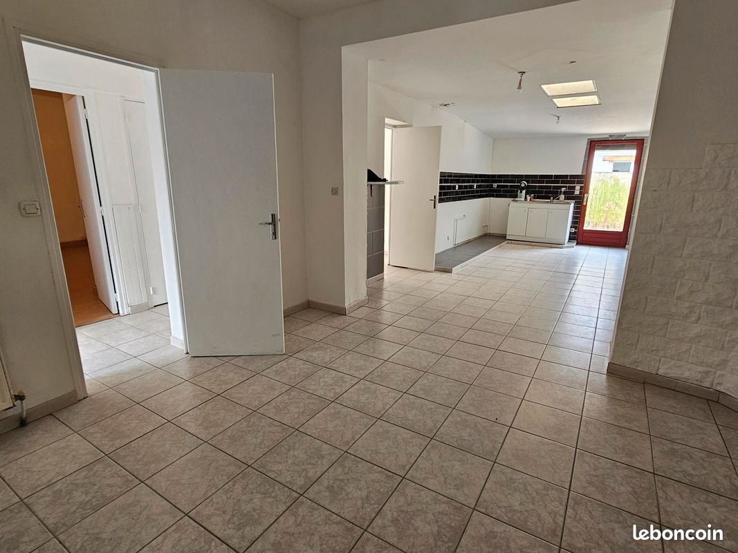 Maison 7 pièces 166 m² · à Hénin-Beaumont · 166 m² · 136 000 €