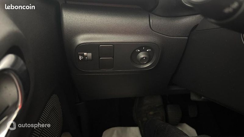 Citroen C3 1.2 PureTech 83ch S&S C-Series 123g (image 27)