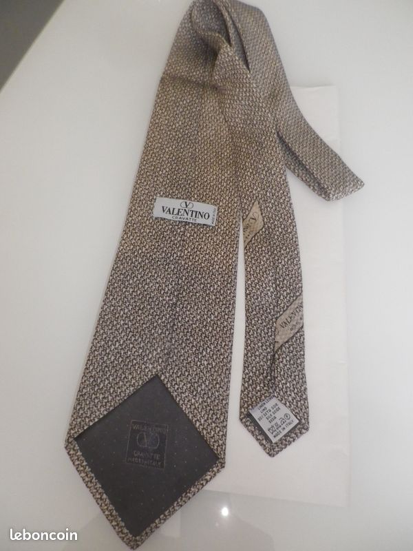 Lot De 5 Cravates Vintage Valentino - Occasion, Style Classique