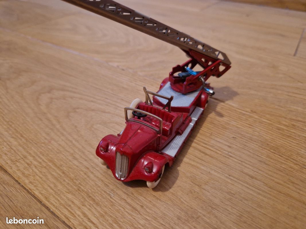 Dinky Toys Delahaye Auto-échelle Pompiers N°32D - 1/43 - France - Occasion