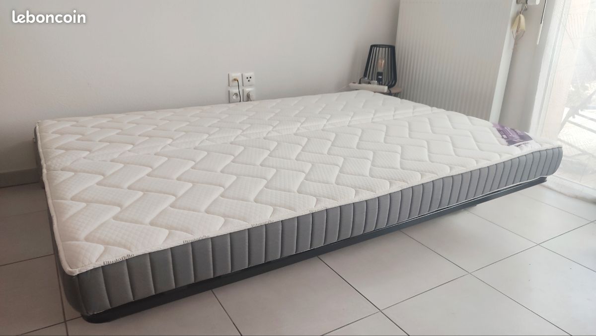 Banquette Clic-Clac Matelas Dunlopillo LUNA très bon état (image 2)
