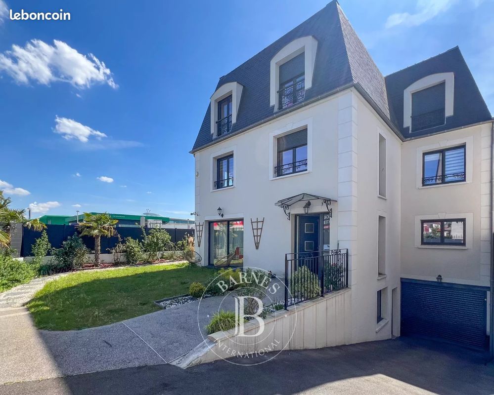 Maison 7 pièces 240 m² · à Montesson · 240 m² · 999 000 €