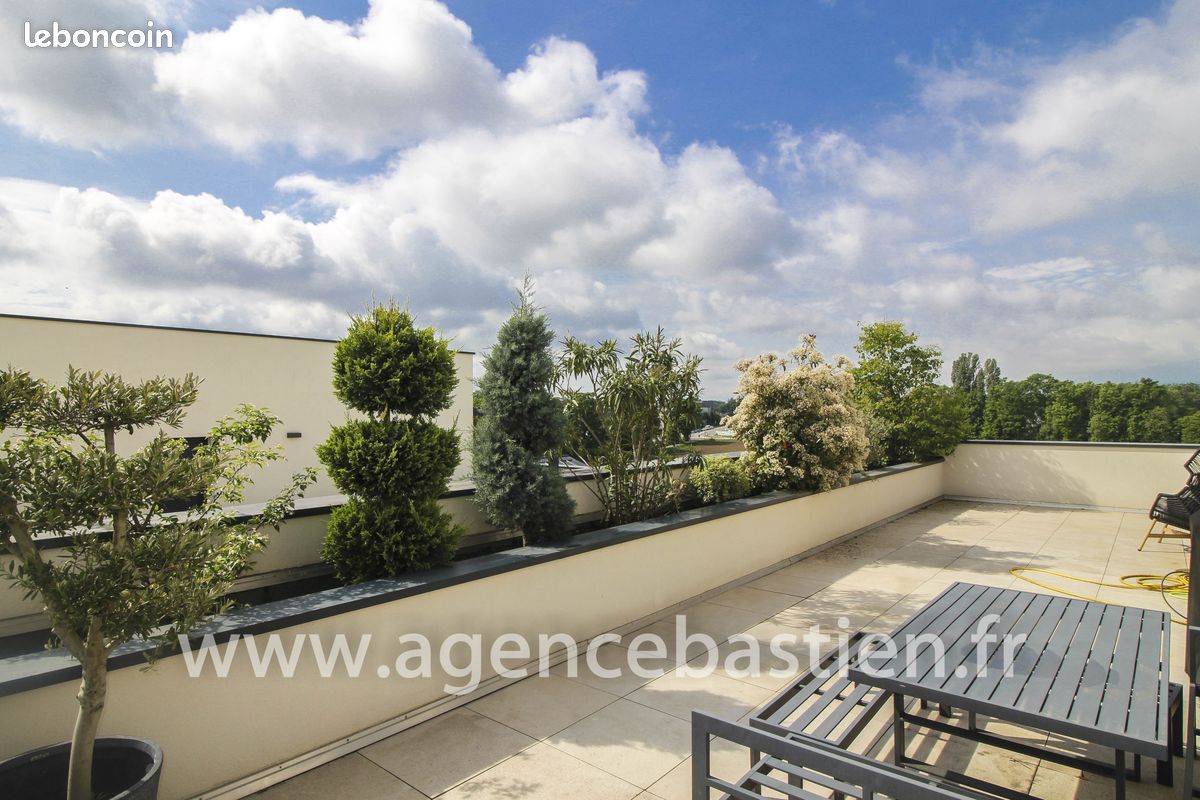 Appartement 5 pièces 131 m² · à Ferney-Voltaire · 131 m² · 895 000 €