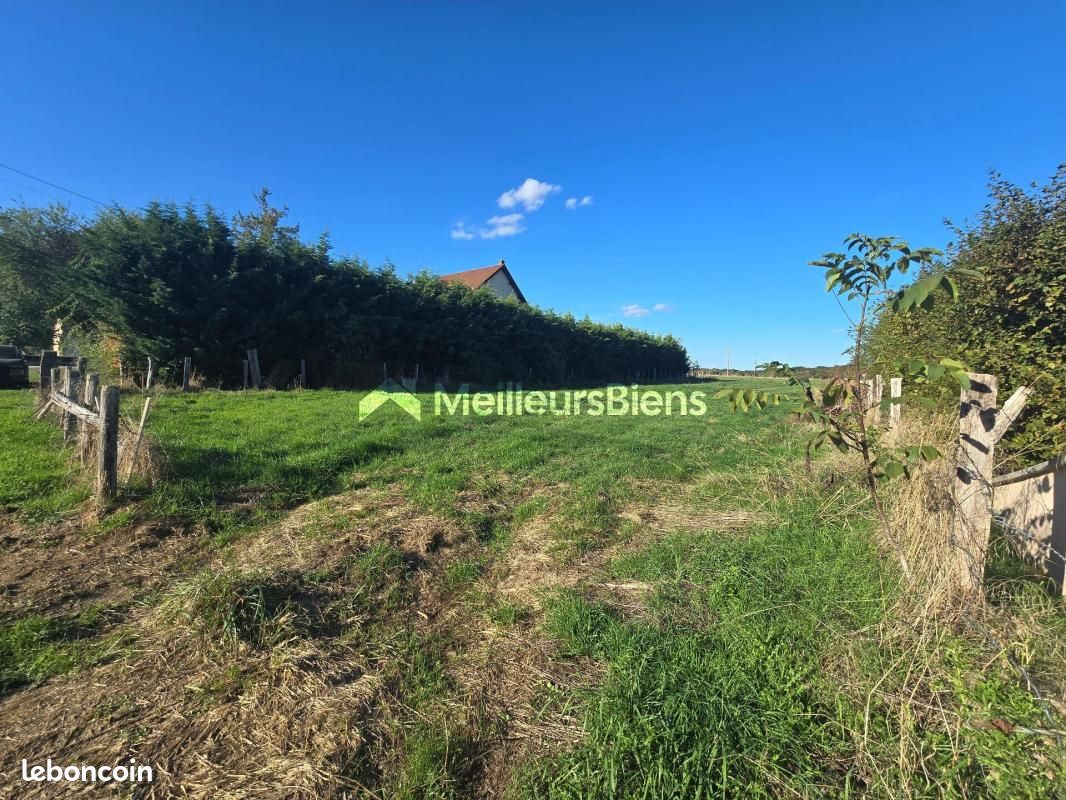 Terrain 1 424 m² Saint Seine En Bache · à Saint-Seine-en-Bâche · 56 000 €