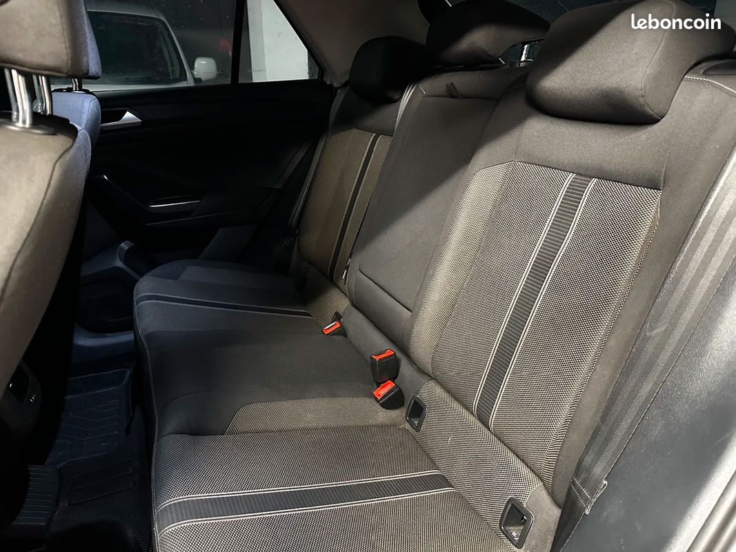 VOLKSWAGEN T-ROC 1.0 TSI 115 Start/Stop BVM6 Lounge 12580 (image 13)