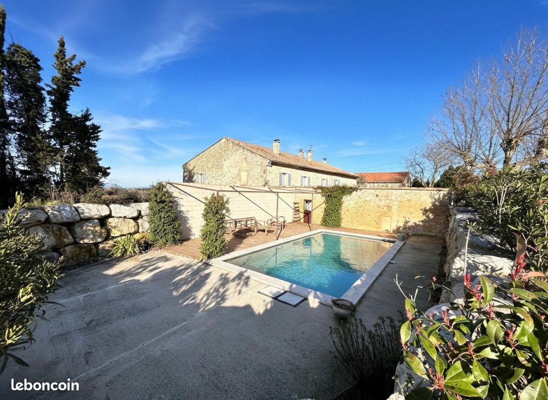 Maison 5 pièces 200 m² · à Malataverne · 200 m² · 429 000 €