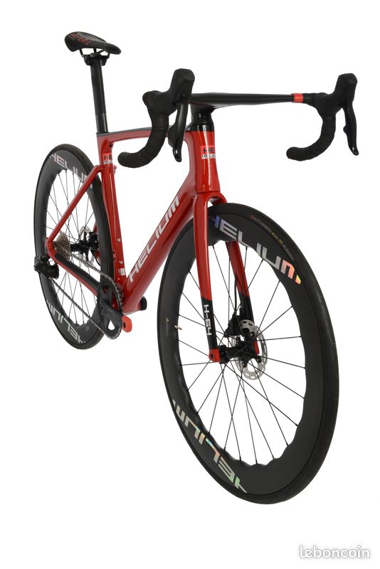 HELIUM H-64 Rival AXS AERO Vélos
