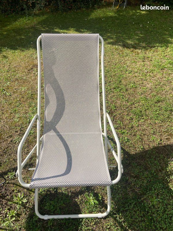 Chaises longues (image 3)