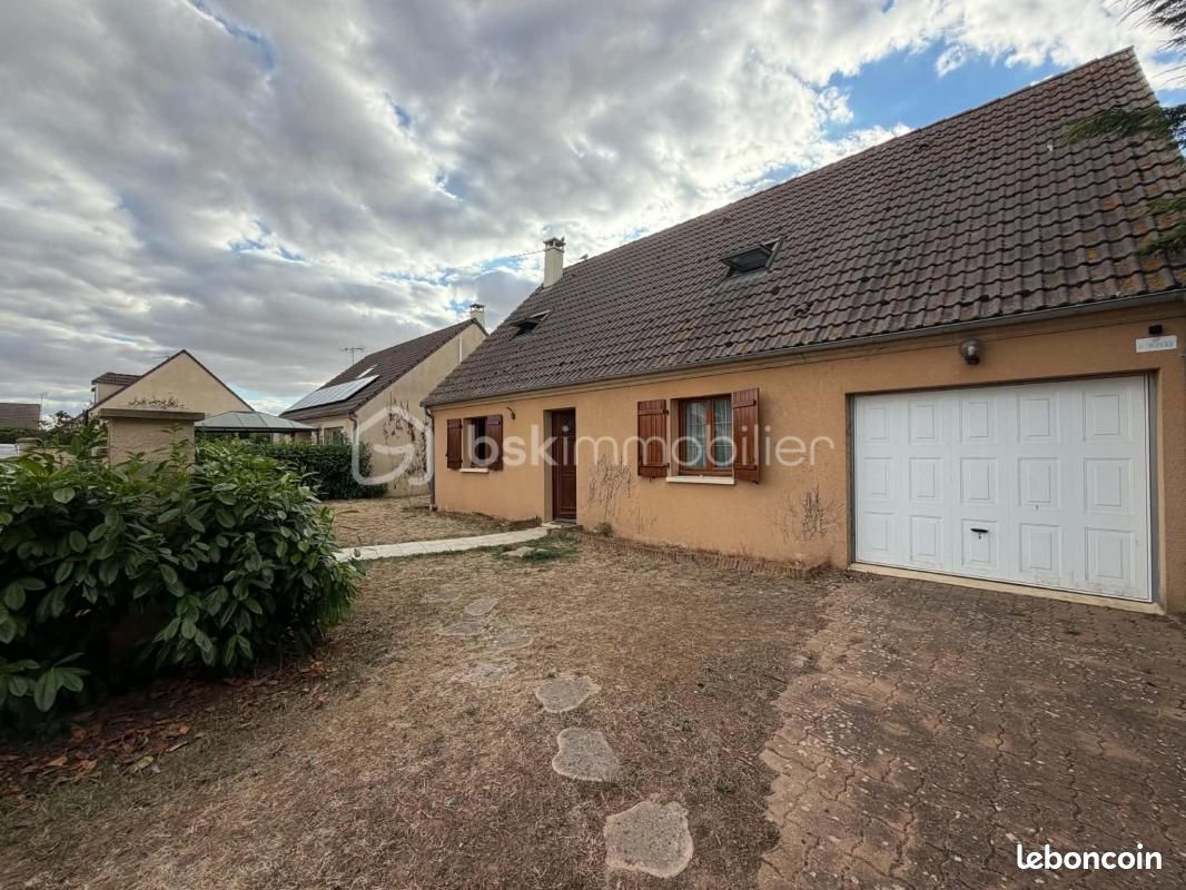 Maison 6 pièces 120 m² · à Boisseaux · 120 m² · 212 000 €
