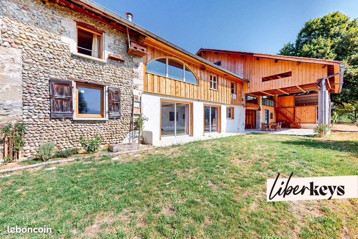 Maison 14 pièces 280 m² · à Chevrières · 280 m² · 591 000 €