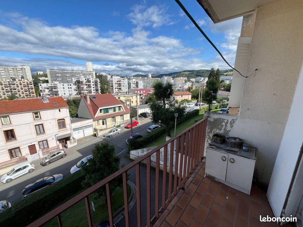 Appartement 4 pièces 67 m² · à Saint-Étienne · 67 m² · 59 900 €