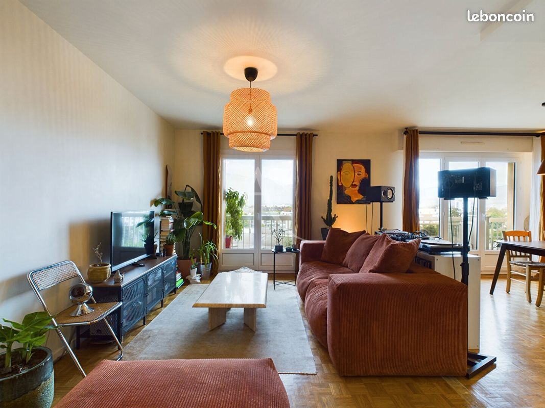 Appartement 3 pièces 82 m² · à Annecy · 82 m² · 1 700 €/mois