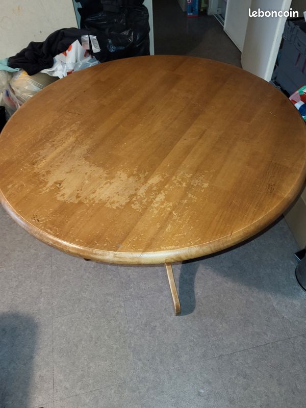 Table ronde+2chaise (image 1)