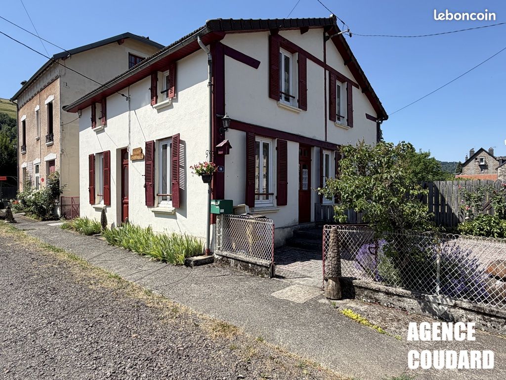 Maison 8 pièces 141 m² · à La Bourboule · 141 m² · 139 000 €