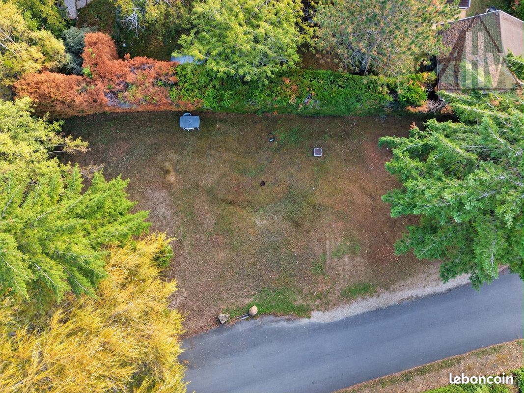 Terrain 444 m² · à Vinneuf · 444 m² · 90 000 €