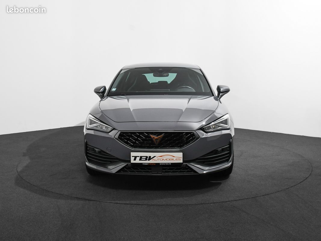 Cupra LEON 1.4 E-HYBRID 245 CV TYPE VZ GPS BLUETOOTH CARPLAY CAMERA LANE ASSIST FRONT ASSIST ECLAIRAGE AMBIANCE JANTES 18 (image 2)