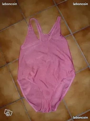 Maillot De Bain Une Pièce Fille 10 Ans (taille 140) - Couleurs Rose Et Gris - Très Bon état